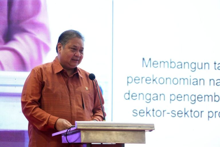 Menjadi Akar Perekonomian Nasional, Menko Airlangga Dorong Koperasi Terus Tumbuh dan Beregenerasi