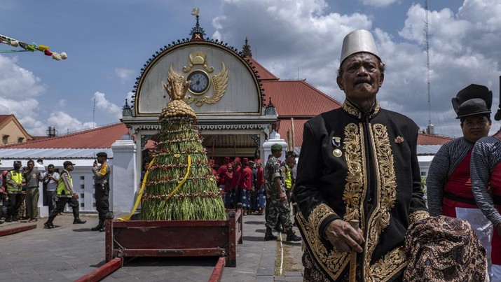 Hidup Sederhana Agar Bebas Utang & Tak Bangkrut Ala Raja Terkaya RI